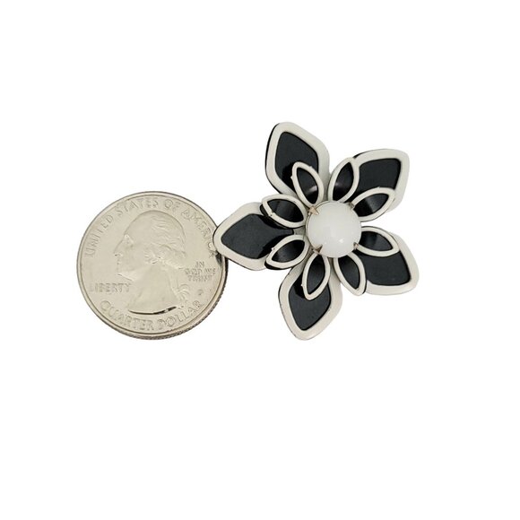 Black White Enamel Flower Brooch, Pin Pair - Picture 5 of 7